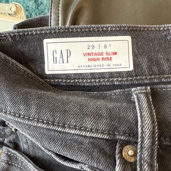 Gap Vintage Slim High Rise , Size 29 Tall / 8 Tall, Washed Black - Picture 7 of 9